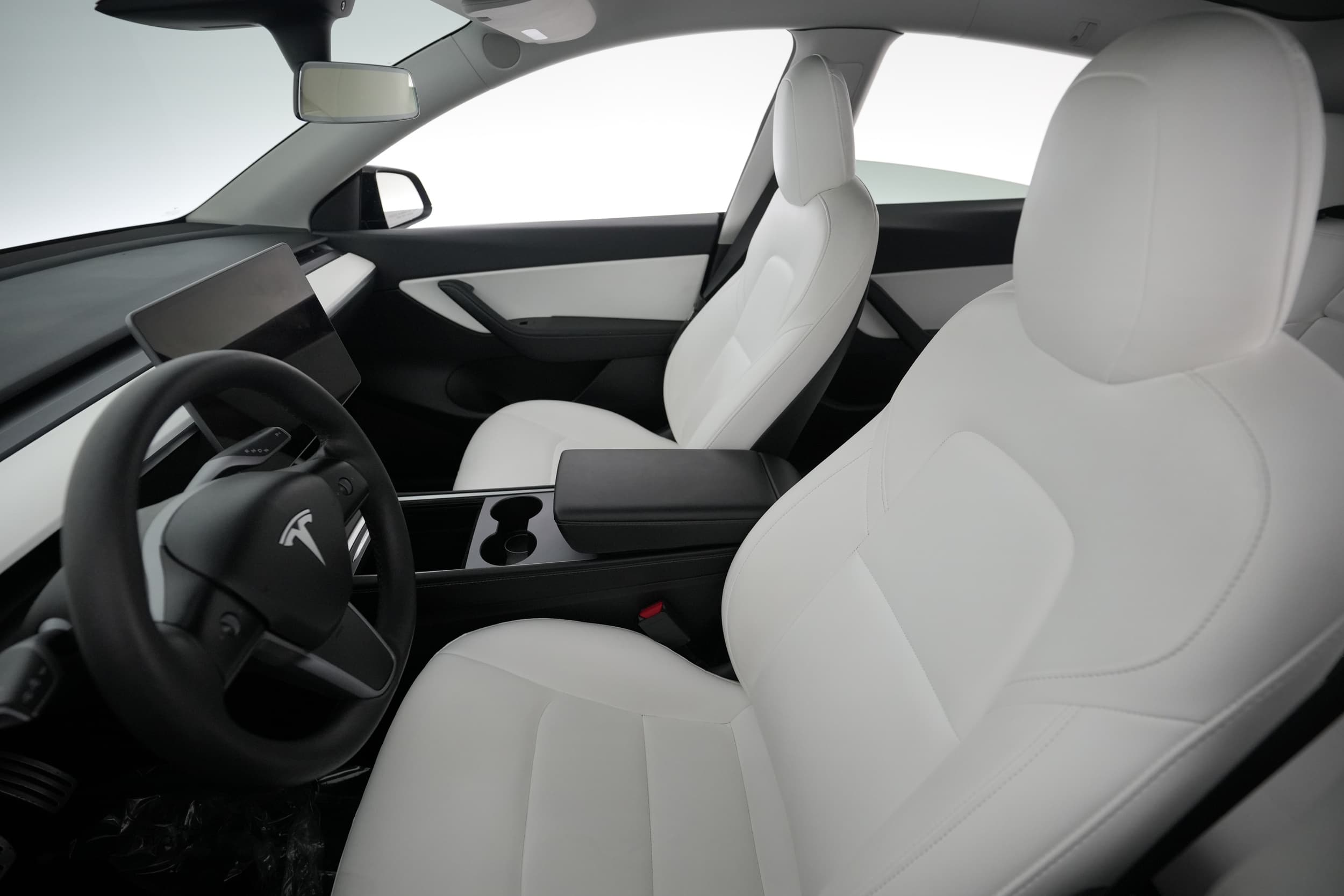 2022 Tesla Model Y interior