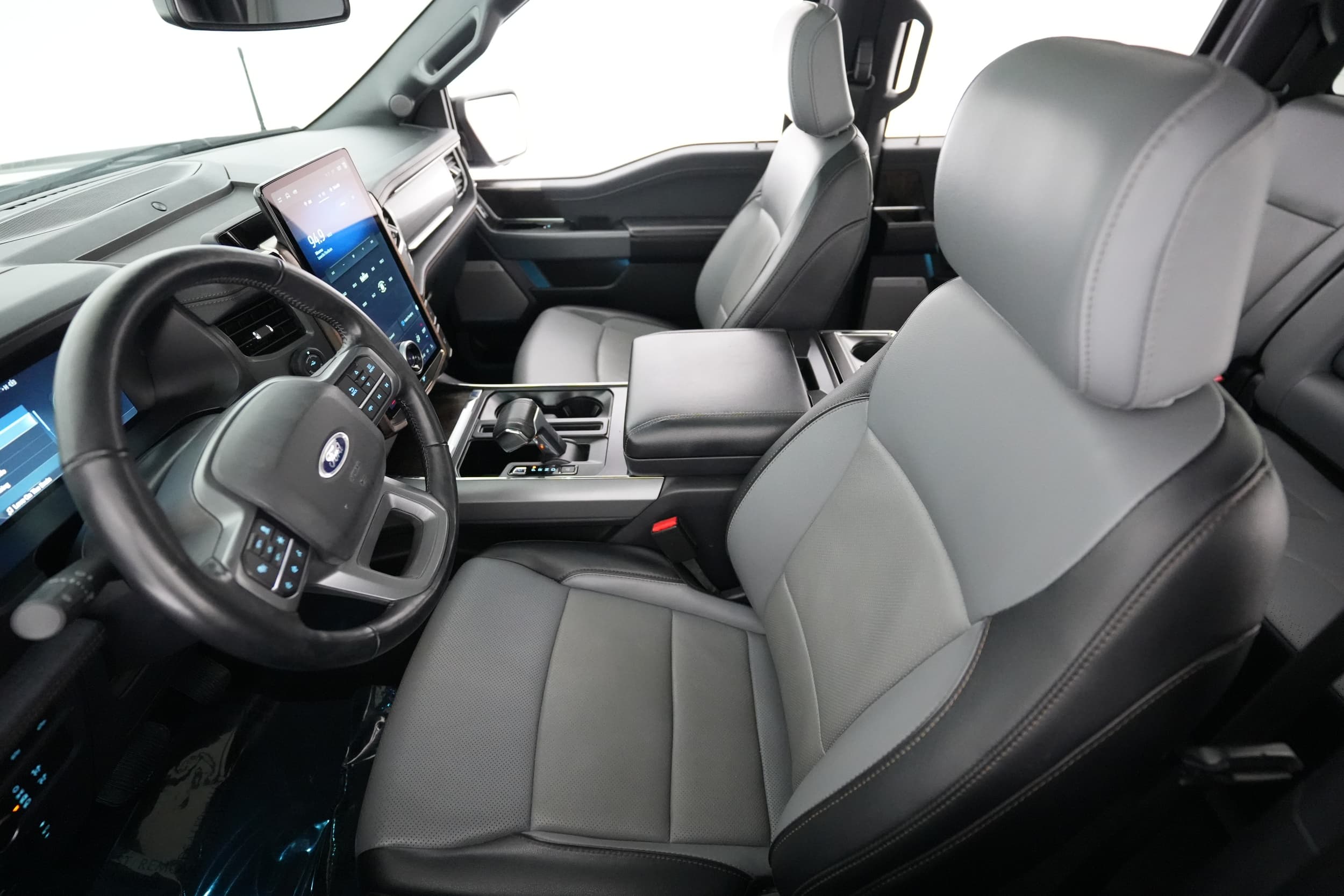 2022 Ford F-150 Lightning interior