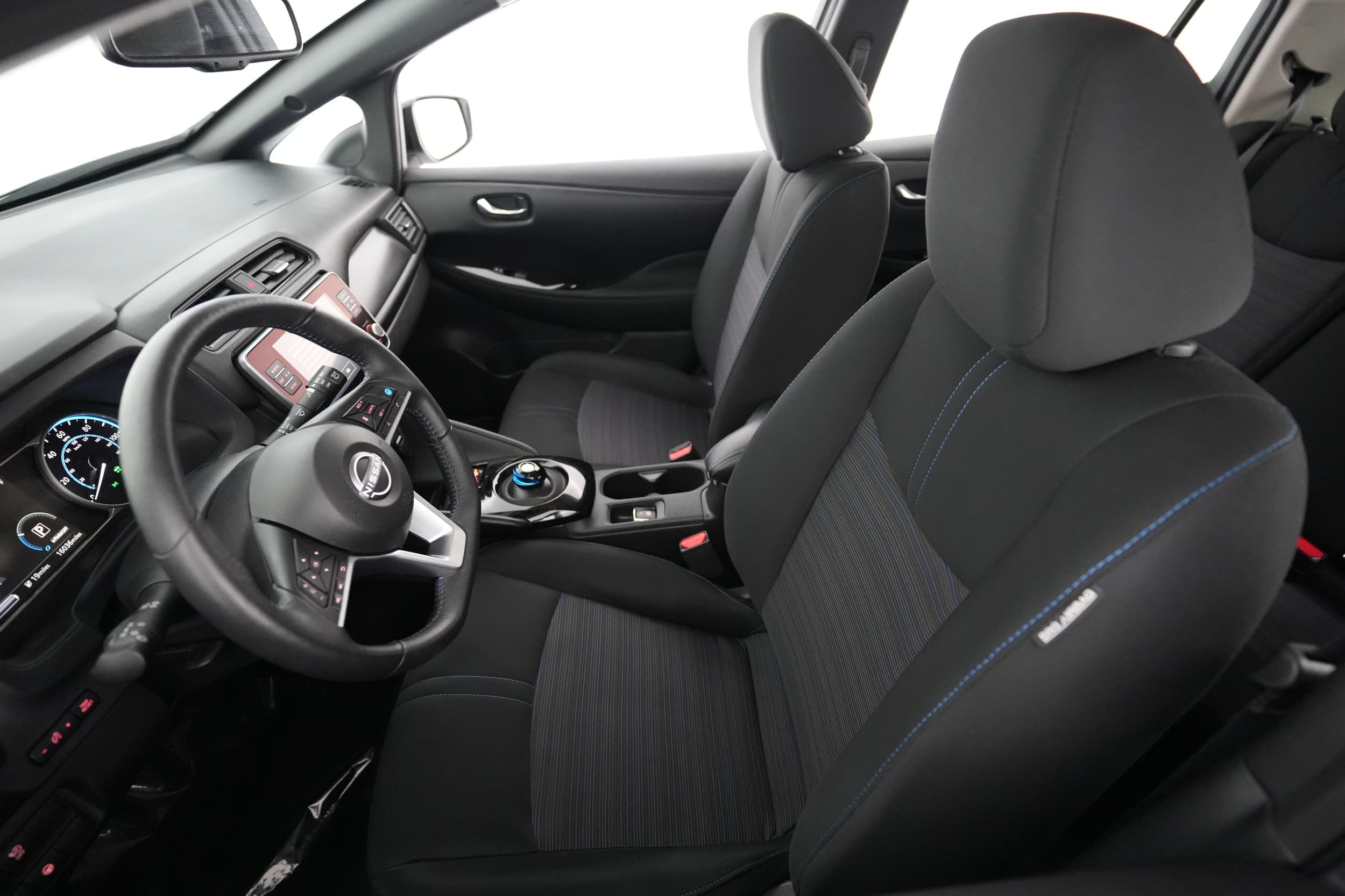 2025 Nissan LEAF interior