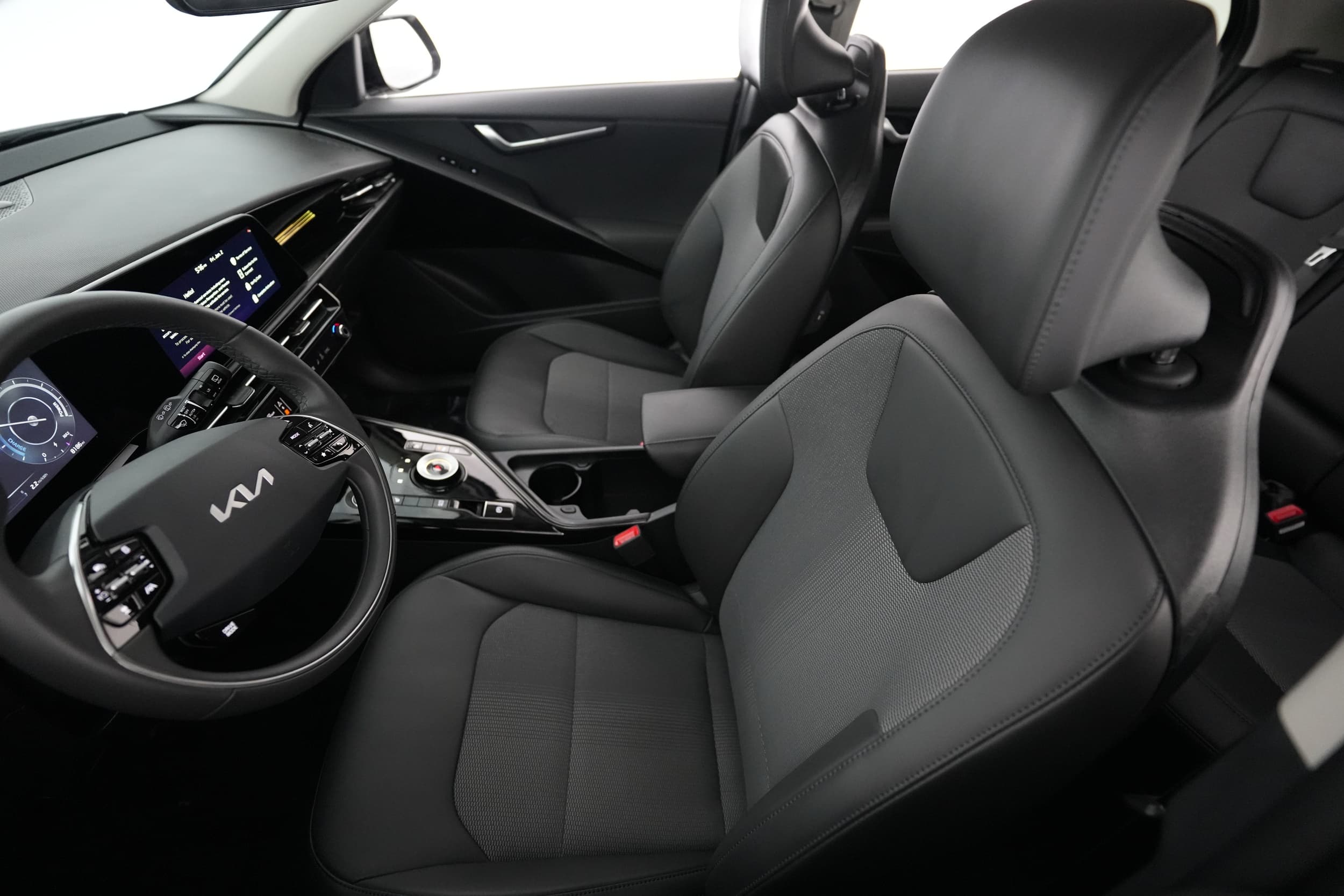 2025 Kia Niro EV interior