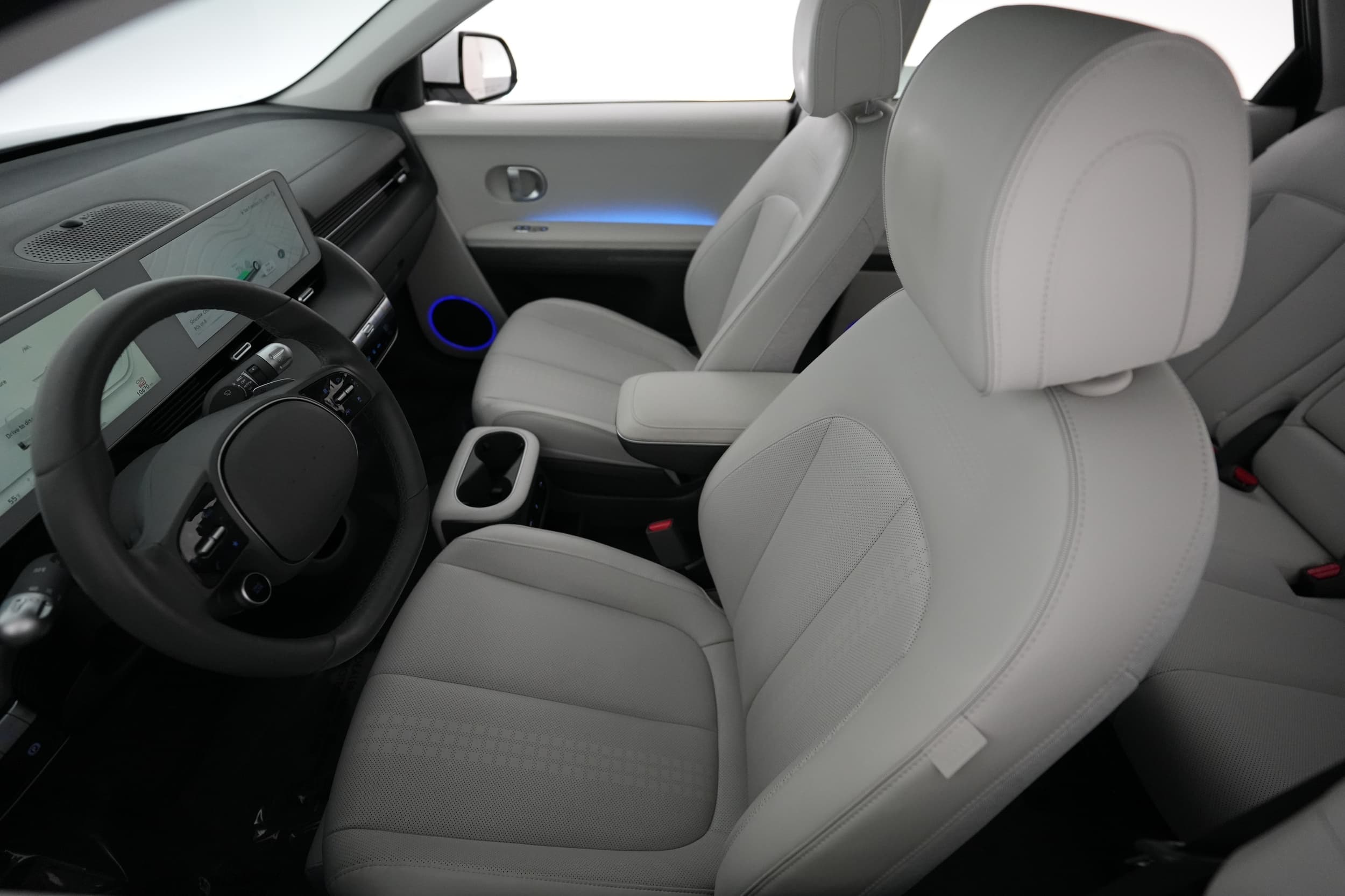 2024 Hyundai IONIQ 5 interior